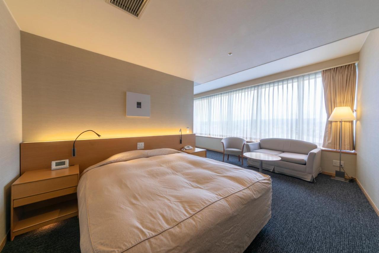Hotel Landmark Γουακαγιάμα Εξωτερικό φωτογραφία